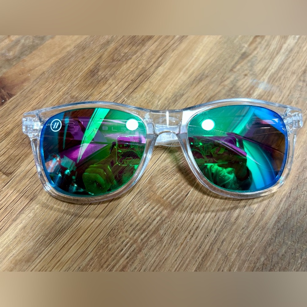 Blenders unisex sunglasses